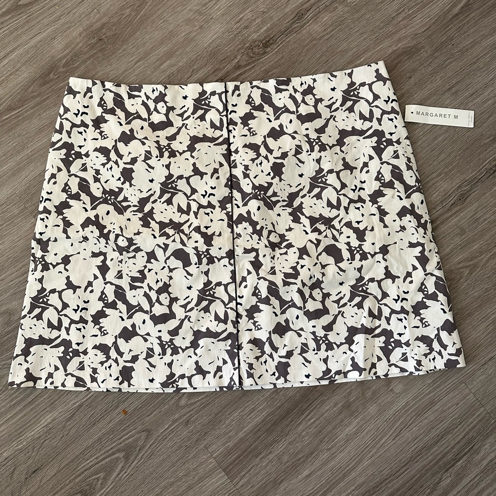 NWT Mini Floral Printed Skirt